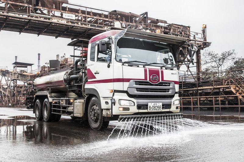 Xe bồn chở nguyên liệu, nhiên liệu